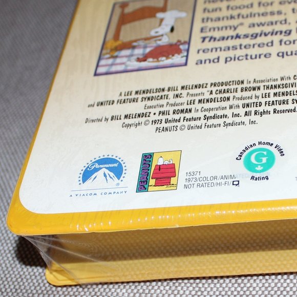 3/$28❤️1973 A Charlie Brown Thanksgiving VHS 1996 Peanuts Classic clamshell tape - Picture 6 of 8